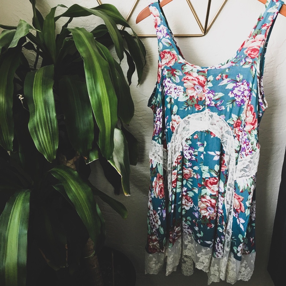 Beautiful blue and floral with lace top.